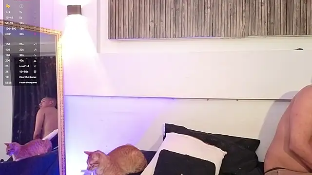 aron and paula online show from 10/22/25, 05:08