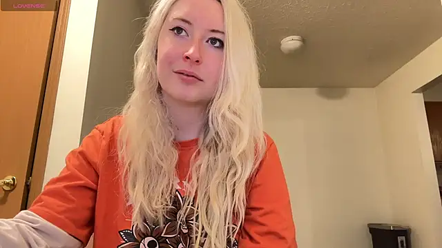 Snapshot of ashisscene chatting on 01/07/26, 11:07 ashisscene online show from 01/07/26, 11:07