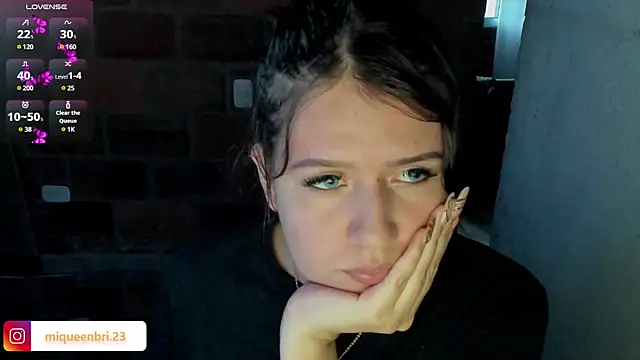 Snapshot of brii69 chatting on 02/28/25, 11:01 brii69 online show from 02/28/25, 11:01