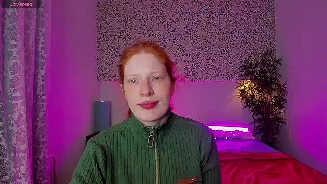 Sandra Wi1son online show from 02/27/25, 01:38