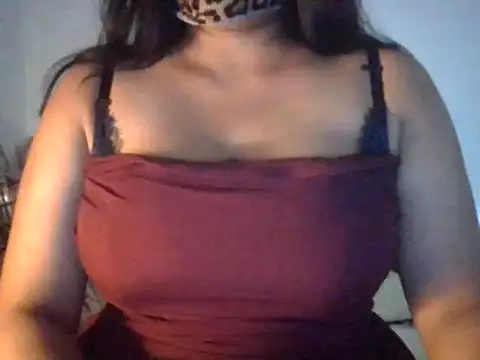 Snapshot of LustyTasha chatting on 03/02/25, 09:01 LustyTasha online show from 03/02/25, 09:01