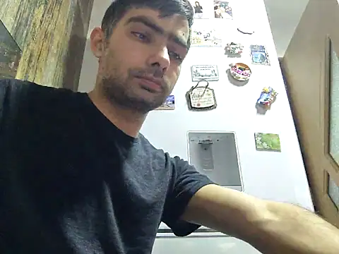 Snapshot of andreiiiii2025 chatting on 03/04/25, 10:13 andreiiiii2025 online show from 03/04/25, 10:13