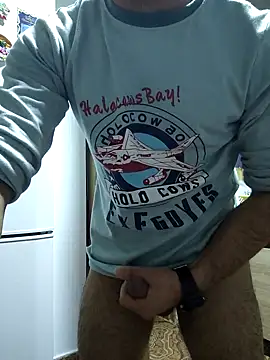 Snapshot of andreiiiii2025 chatting on 03/20/25, 02:21 andreiiiii2025 online show from 03/20/25, 02:21