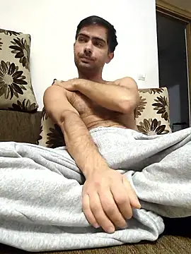 Snapshot of andreiiiii2025 chatting on 01/08/26, 12:18 andreiiiii2025 online show from 01/08/26, 12:18