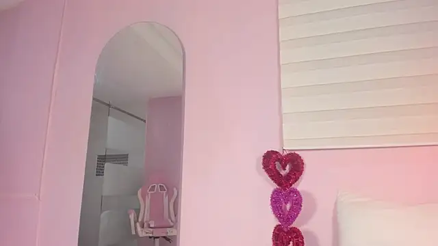 emily sweett24 online show from 03/06/25, 12:52