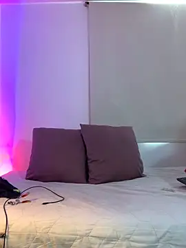 eross chipre  online show from 11/25/25, 06:41