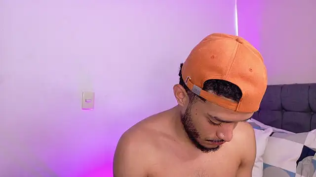 eross chipre  online show from 04/05/26, 05:54