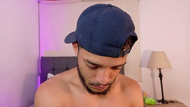 eross chipre  online show from 04/08/26, 03:50