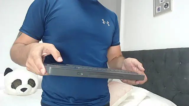 Snapshot of sebastian_colle chatting on 03/13/25, 07:17 sebastian colle online show from 03/13/25, 07:17