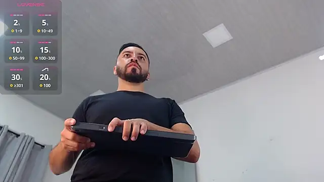 Snapshot of sebastian_colle chatting on 03/20/25, 12:11 sebastian colle online show from 03/20/25, 12:11