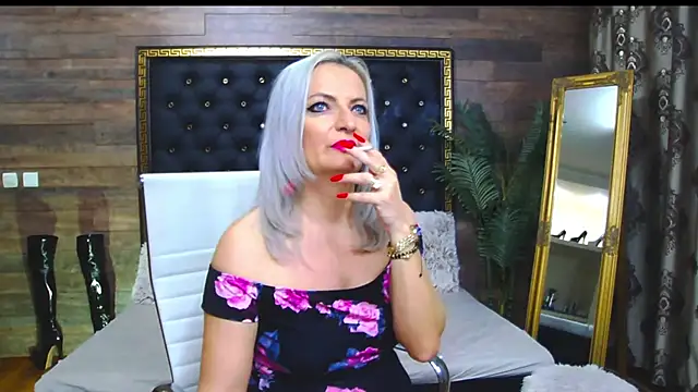 LadyTouch online show from 02/26/25, 01:43