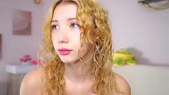 SunnivaCovil online show from 02/14/26, 02:36