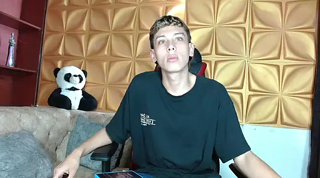 Noahoconor online show from 02/19/25, 08:20