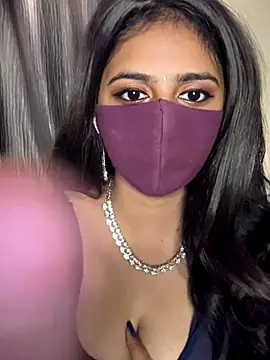 Dishasarmaa05 online show from 10/25/25, 02:02