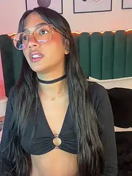 Snapshot of Tyla_Ks chatting on 03/11/25, 01:26 Tyla Ks online show from 03/11/25, 01:26