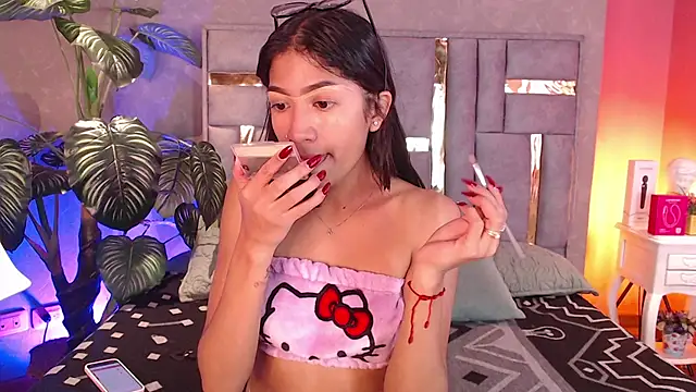 Snapshot of Tyla_Ks chatting on 09/10/25, 07:36 Tyla Ks online show from 09/10/25, 07:36