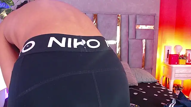 Snapshot of Tyla_Ks chatting on 09/26/25, 07:40 Tyla Ks online show from 09/26/25, 07:40