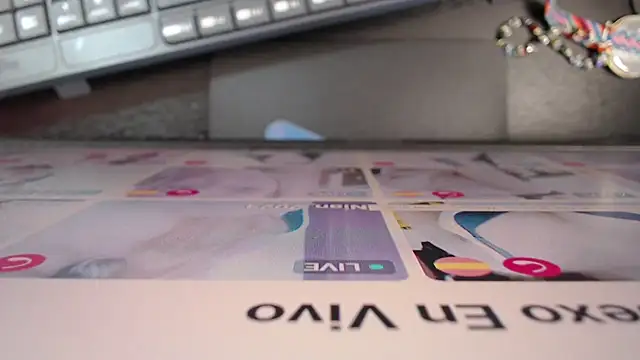 Mature 2025 online show from 10/07/25, 05:32