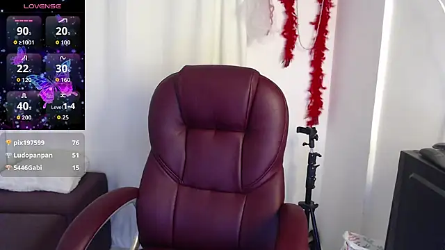 Mature 2025 online show from 02/08/26, 12:08