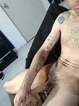 Melvin8011 online show from 02/19/25, 05:27