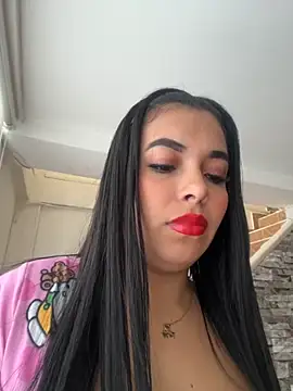 Snapshot of _SARA_69 chatting on 10/30/25, 01:23  SARA 69 online show from 10/30/25, 01:23