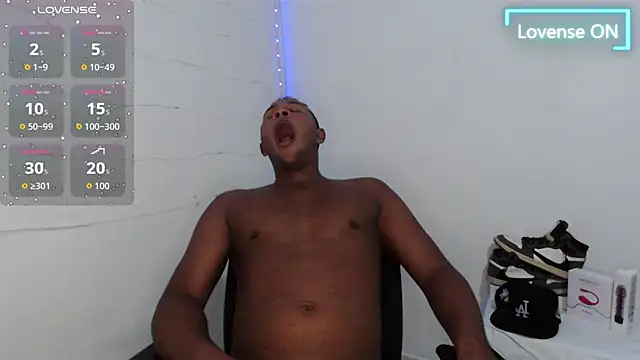 Snapshot of Gooss_cum chatting on 09/17/25, 05:31 Gooss cum online show from 09/17/25, 05:31