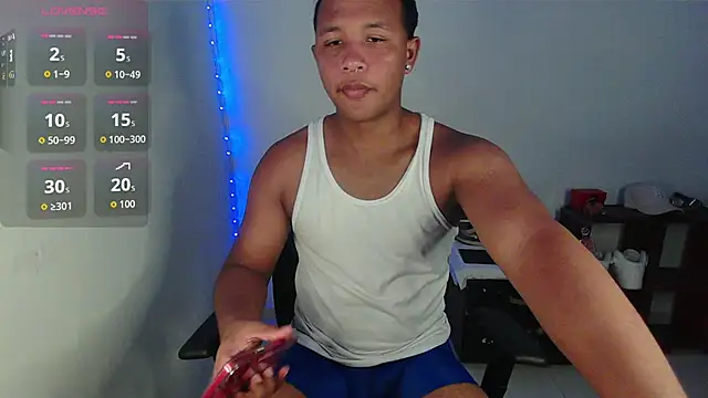 Snapshot of Gooss_cum chatting on 11/05/25, 02:06 Gooss cum online show from 11/05/25, 02:06