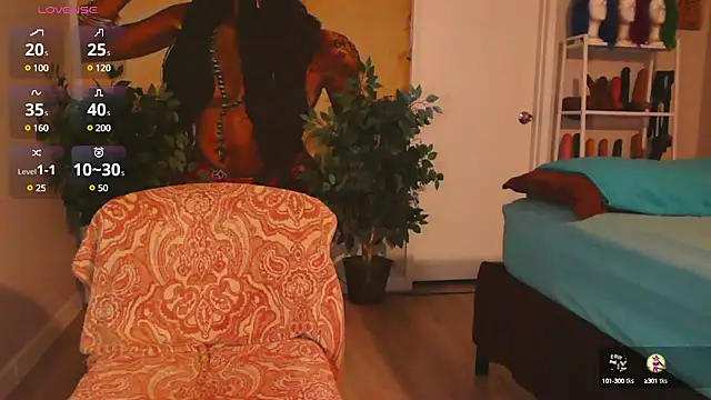 Snapshot of Queenanitadix chatting on 12/28/24, 12:45 Queenanitadix online show from 12/28/24, 12:45