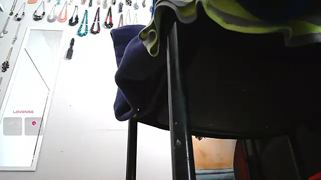 Queenanitadix online show from 04/01/26, 05:21