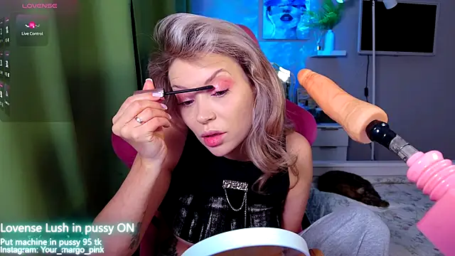 Snapshot of Margony chatting on 11/28/25, 04:04 Margony online show from 11/28/25, 04:04