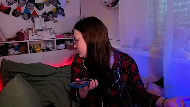 milliedoll online show from 12/20/25, 05:14