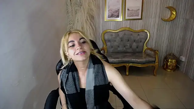 lili conor s online show from 03/01/25, 03:10