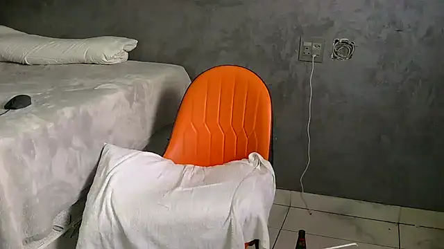 Snapshot of Justusual444 chatting on 12/15/25, 10:30 Justusual444 online show from 12/15/25, 10:30