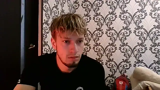 Snapshot of frama666 chatting on 10/03/25, 07:49 frama666 online show from 10/03/25, 07:49