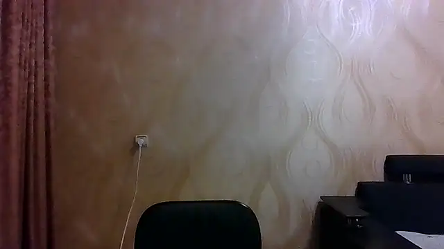 Snapshot of frama666 chatting on 10/16/25, 12:22 frama666 online show from 10/16/25, 12:22