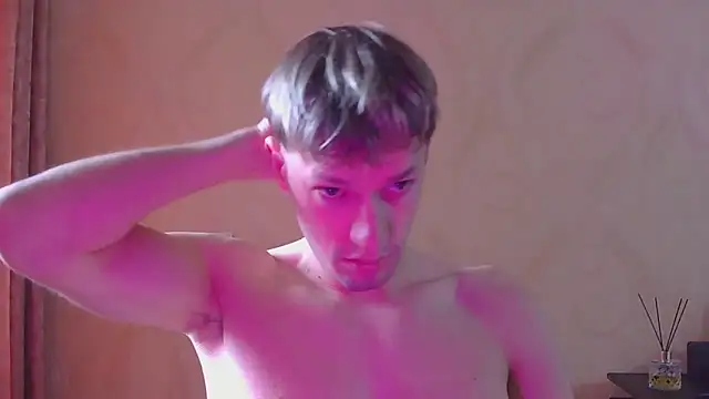 Snapshot of frama666 chatting on 10/29/25, 08:49 frama666 online show from 10/29/25, 08:49