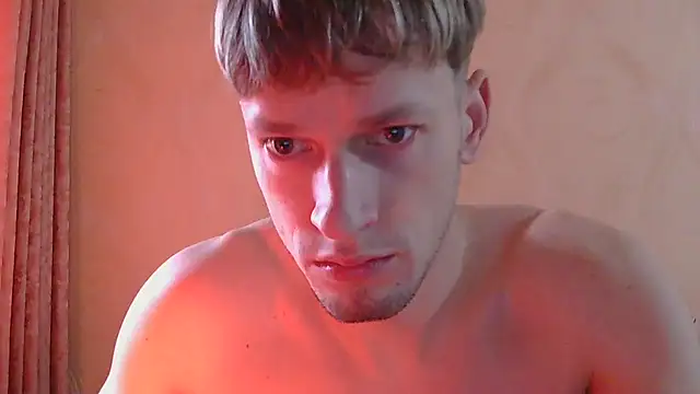 Snapshot of frama666 chatting on 11/02/25, 11:12 frama666 online show from 11/02/25, 11:12