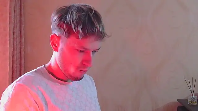 Snapshot of frama666 chatting on 11/06/25, 08:48 frama666 online show from 11/06/25, 08:48