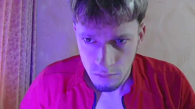 Snapshot of frama666 chatting on 11/10/25, 02:16 frama666 online show from 11/10/25, 02:16