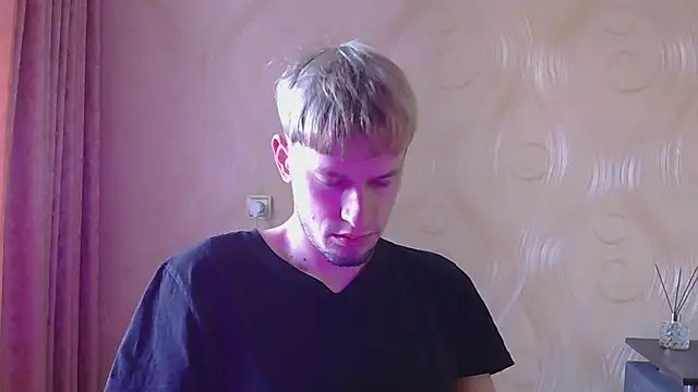 Snapshot of frama666 chatting on 02/19/26, 01:07 frama666 online show from 02/19/26, 01:07