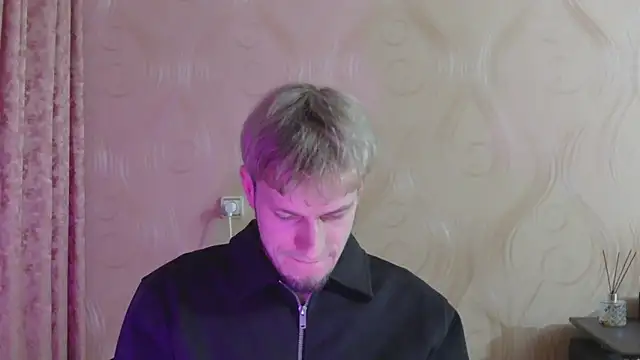 Snapshot of frama666 chatting on 02/24/26, 10:30 frama666 online show from 02/24/26, 10:30