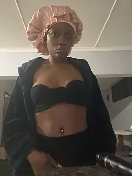 xxTatiannaxx online show from 06/06/26, 11:42