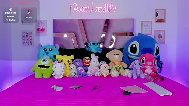 Snapshot of femboy-20 chatting on 03/05/25, 09:15 femboy-20 online show from 03/05/25, 09:15