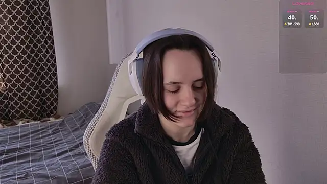 Luna Loveee online show from 04/25/26, 05:21