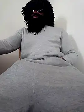 Snapshot of Flexy555 chatting on 11/25/25, 11:32 Flexy555 online show from 11/25/25, 11:32