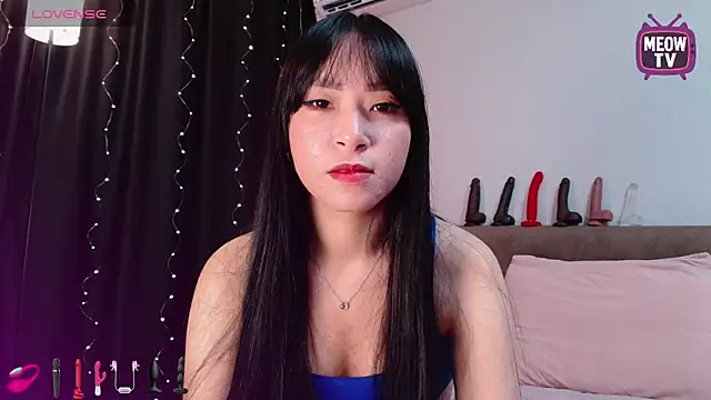 miyakimi0101 online show from 09/15/25, 12:43