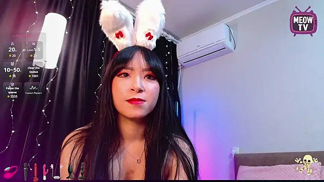 miyakimi0101 online show from 11/17/25, 11:43