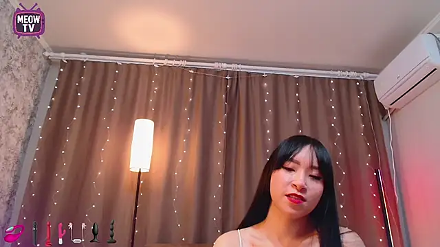 miyakimi0101 online show from 02/04/26, 12:38