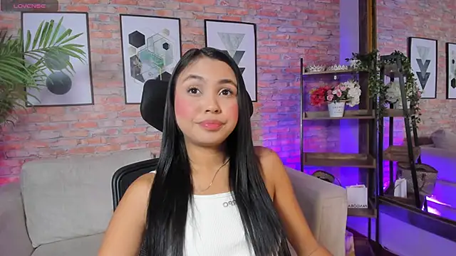 Snapshot of Lucia_Brown_ chatting on 09/26/25, 03:49 Lucia Brown online show from 09/26/25, 03:49