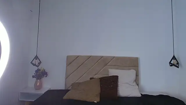 Natasha rose   online show from 02/11/26, 02:05